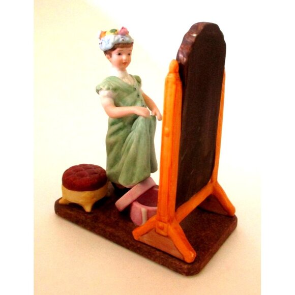 Vintage Norman Rockwell "Almost Grown Up" Figurine Norman Rockwell Collectible - Picture 4 of 6